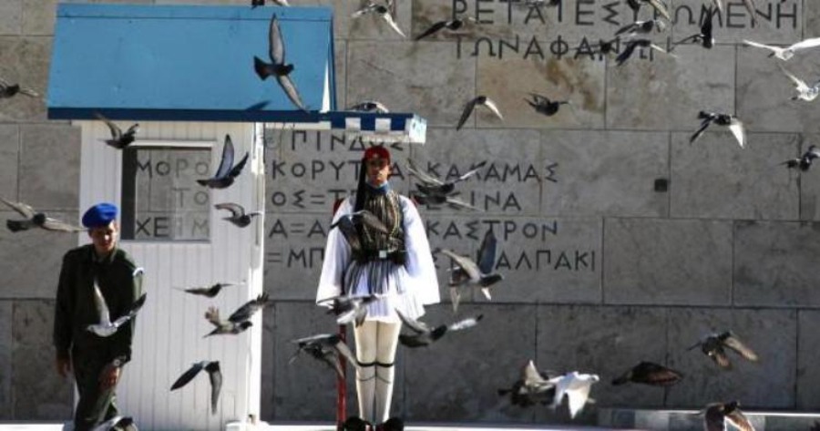 ΕΛΛΑΔΑ: 'Η Κύπρος δεν κείται μακράν' - Υπέγραψαν ήδη 81 προσωπικότητες των γραμμάτων και του στρατού