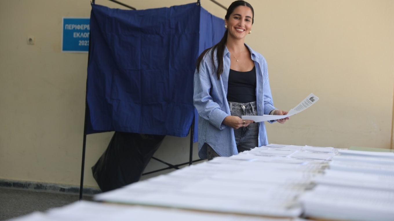 Αυτοδιοικητικές εκλογές στην Ελλάδα: Άνοιξαν οι κάλπες για τον β' γύρο σε 84 δήμους και 6 περιφέρειες 