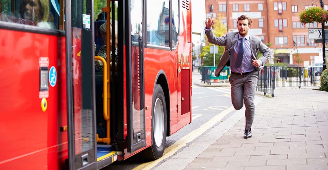 Μακροζωία: Πόσο κερδισμένοι είναι όσοι τρέχουν να προλάβουν το λεωφορείο