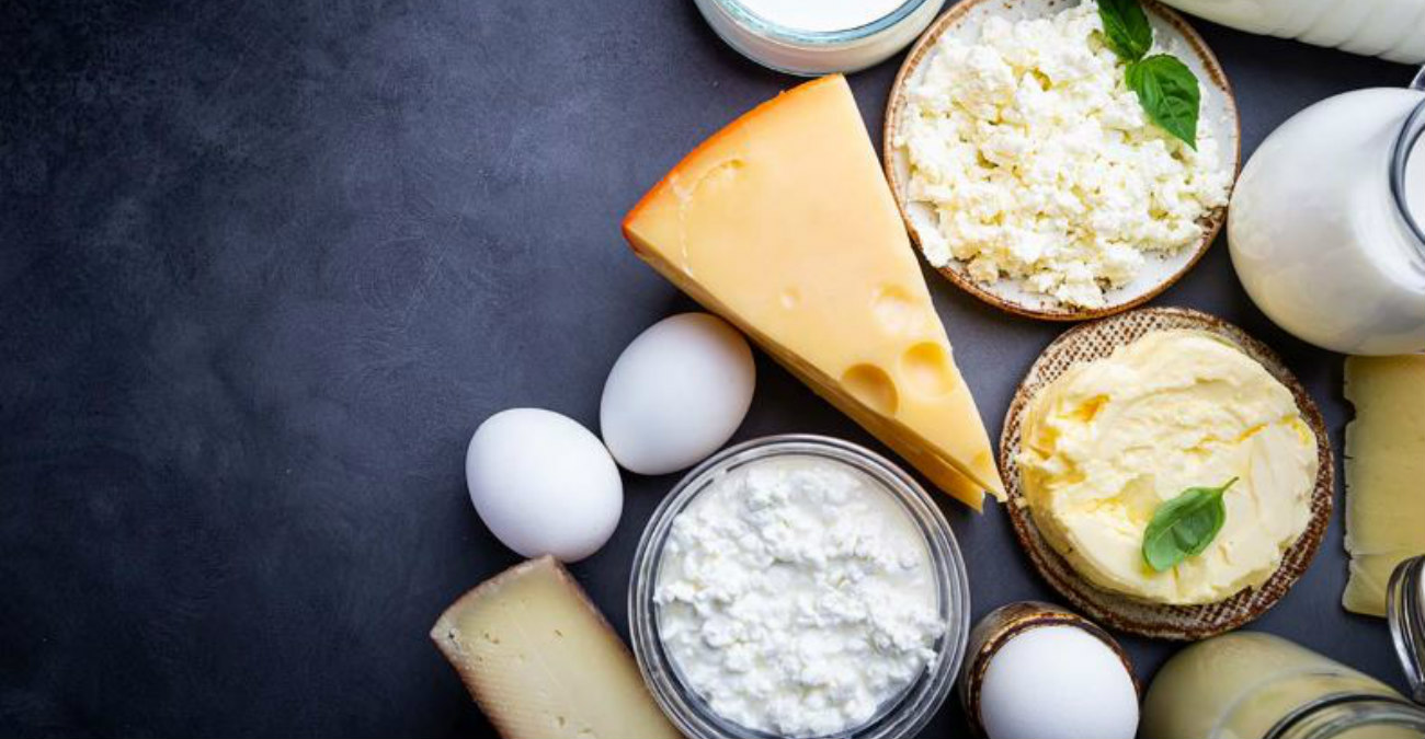 Το τυρί που δυναμώνει τα οστά χωρίς να ανεβάζει τη χοληστερόλη – Ένα κομμάτι την ημέρα αρκεί