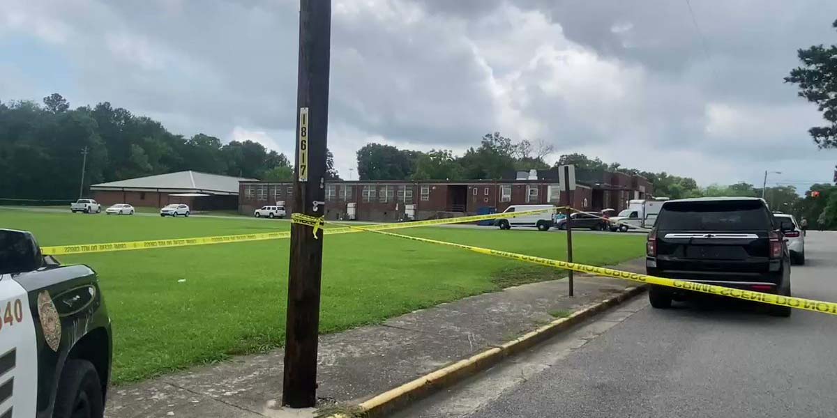 Πυροβολισμοί έξω από σχολείο στην Αλαμπάμα - Ένας νεκρός