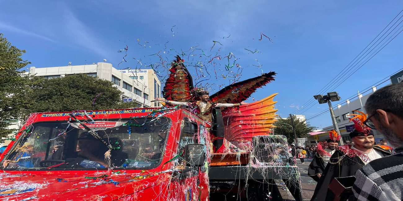 «Έσπασε» ρεκόρ η φετινή καρναβαλίστικη παρέλαση στη Λεμεσό - Πόσοι συμμετείχαν και πόσοι την παρακολούθησαν  - Δείτε βίντεο