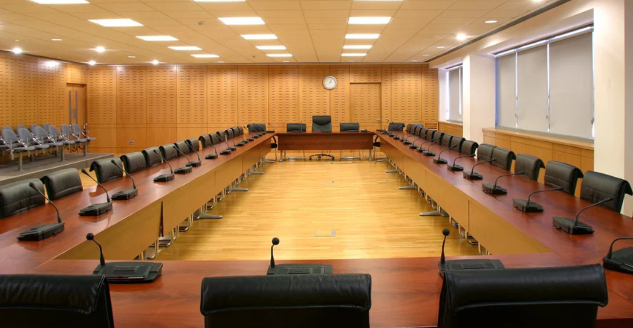 Βουλή: Πέρασε η αναπομπή για το Ταμείο Κοινωνικής Συνοχής – Το θέμα πάει Ολομέλεια