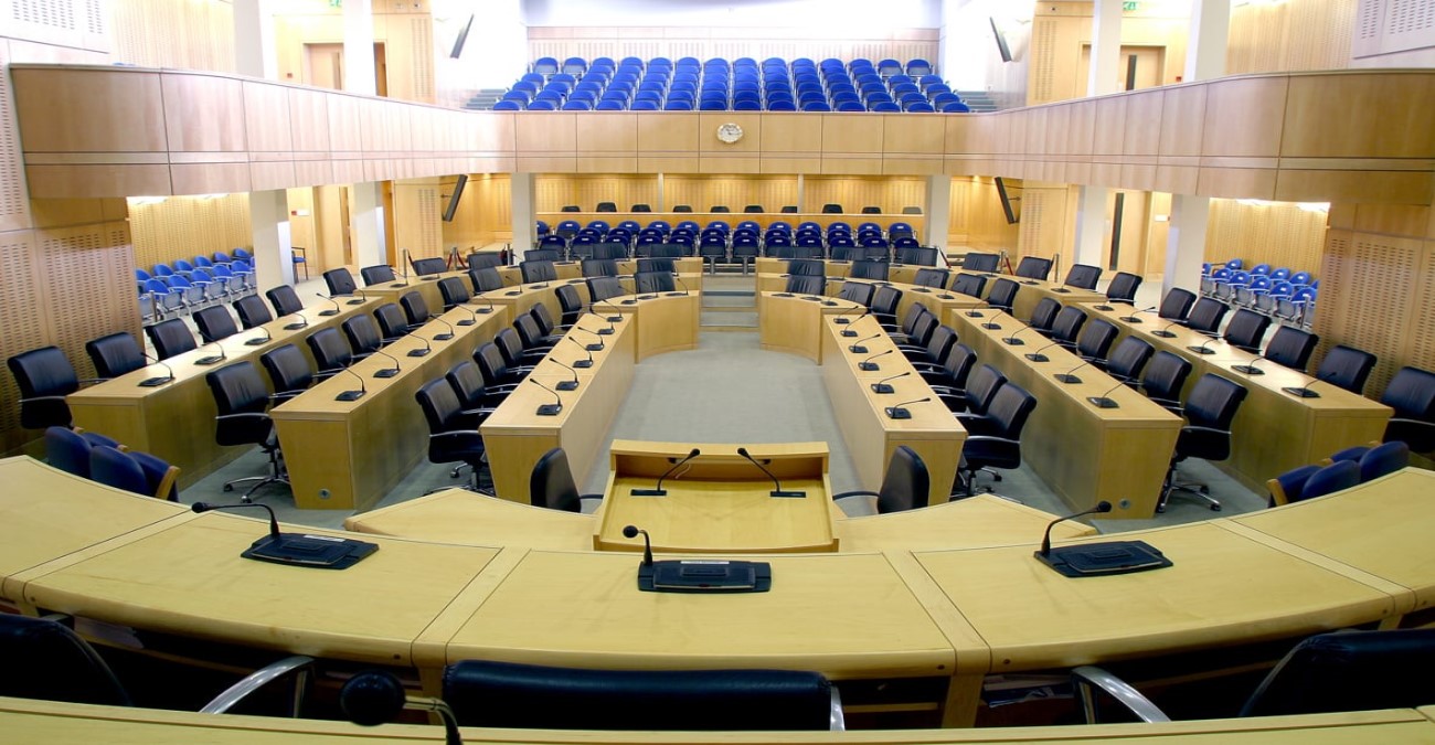 Επέκταση θερινού σχολείου στα ειδικά σχολεία ψήφισε η Βουλή