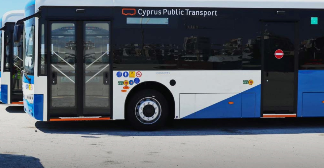 Ακινητοποιούνται 11 λεωφορεία μετά τη φωτιά που ξέσπασε την Πέμπτη