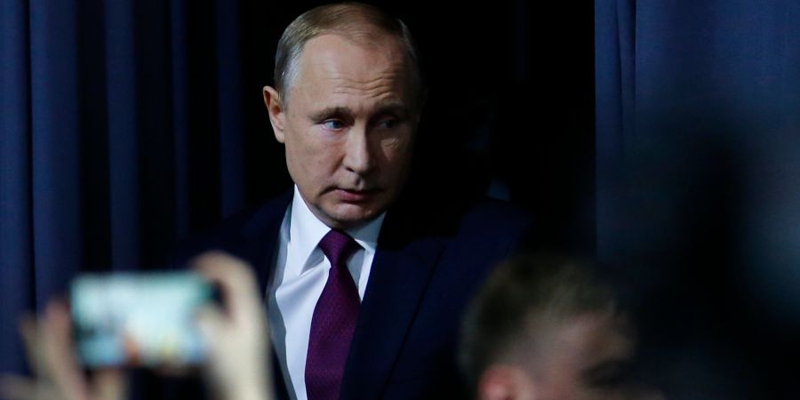 Το Κρεμλίνο διαψεύδει τα σενάρια γύρω από τη διαδοχή του Πούτιν μετά το 2024