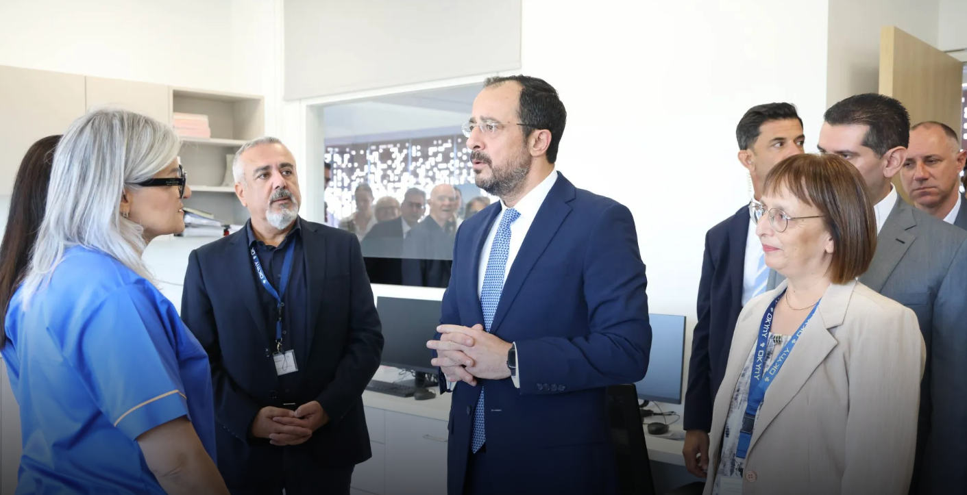 Διαμαρτυρία λίγο πριν τα εγκαίνια του νέου Κέντρου Υγείας στο Ακάκι - Παρέδωσαν επιστολή στον ΠτΔ