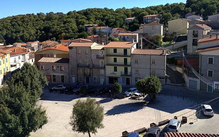 Πωλούνται 200 σπίτια σε ιταλικό χωριό με… ένα ευρώ