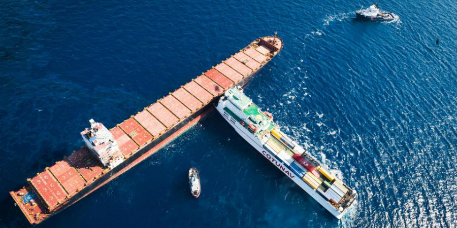 Απίστευτες εικόνες από το ατύχημα του κυπριακού πλοίου στην Μεσόγειο- Ρίχνουν ευθύνες στον Τυνήσιο καπετάνιο  – VIDEO& ΦΩΤΟΓΡΑΦΙΕΣ