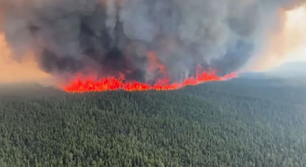 Καναδάς: Χειρότερος ο αέρας σε όλη τη χώρα λόγω των πυρκαγιών που έκαναν στάχτη 60 εκατ. στρέμματα