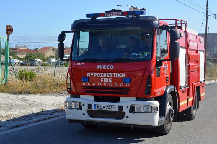 Υπό πλήρη έλεγχο η πυρκαγιά μεταξύ Λευκάρων και Κόρνου