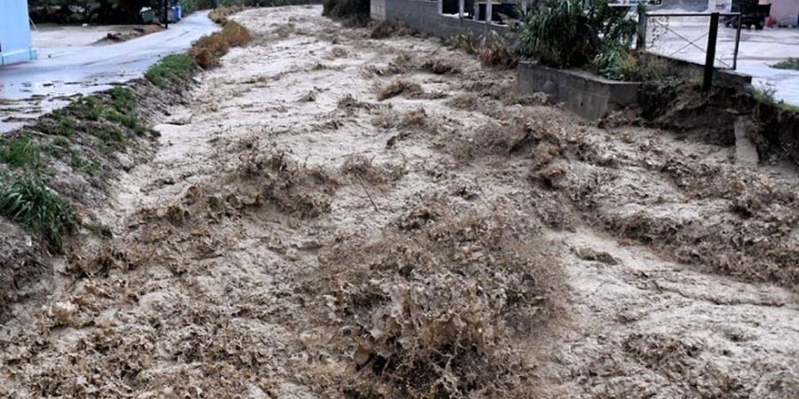Τρεις αγνοούμενοι στην Εύβοια - Σε κατάσταση έκτακτης ανάγκης οι πληγείσες περιοχές – VIDEO