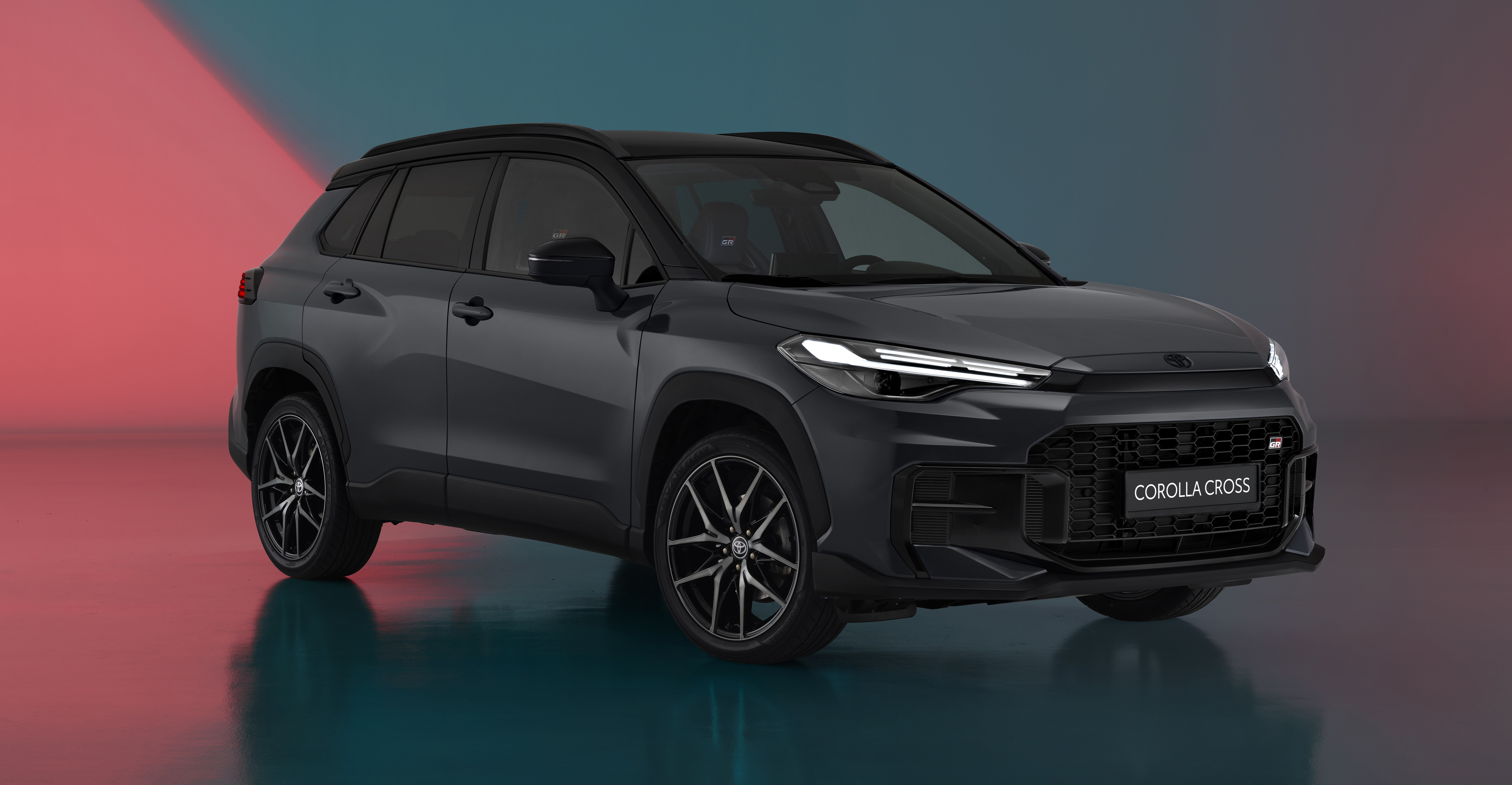 Ανανεωμένο Toyota Corolla Cross με έκδοση GR SPORT στη γκάμα του