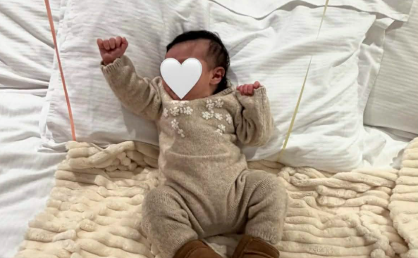 Ο Κύπριος διεθνής ποδοσφαιριστής και η σύζυγος του έγιναν γονείς για πρώτη φορά - Δείτε φωτογραφιες