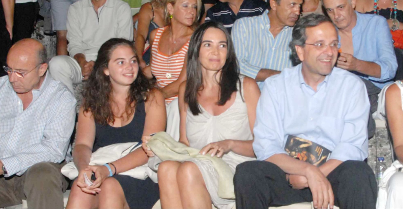 Λένα Σαμαρά: Το μεσημέρι το τελευταίο αντίο – Η ζωή της μέσα από φωτογραφίες