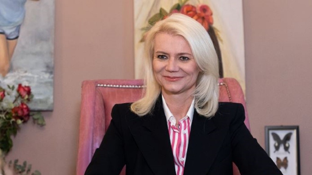  Ιωάννα Γάκα: Την «έκαψε» το κινητό της – Έσβησε όλα τα μηνύματα με τον Μαζωνάκη και τον υπνοθεραπευτή, έψαχνε στο AI τρόπους επαναφοράς από μέθη