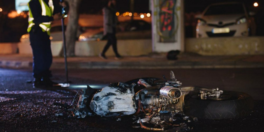 Σε κρίσιμη κατάσταση 17χρονος μοτοσικλετιστής - Εκτινάχθηκε μετά από σύγκρουση με όχημα 