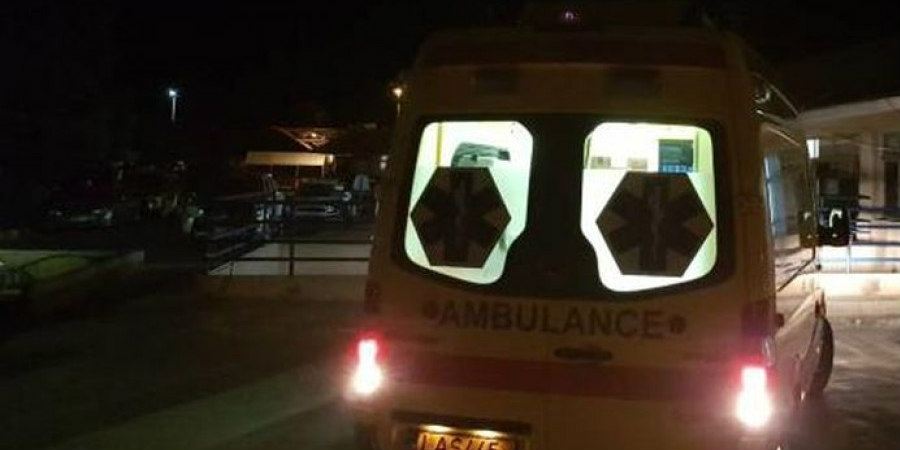 ΕΠ. ΛΕΥΚΩΣΙΑΣ: Όχημα προσέκρουσε σε κιγκλίδωμα γεφυριού - Στο νοσοκομείο δύο πρόσωπα 
