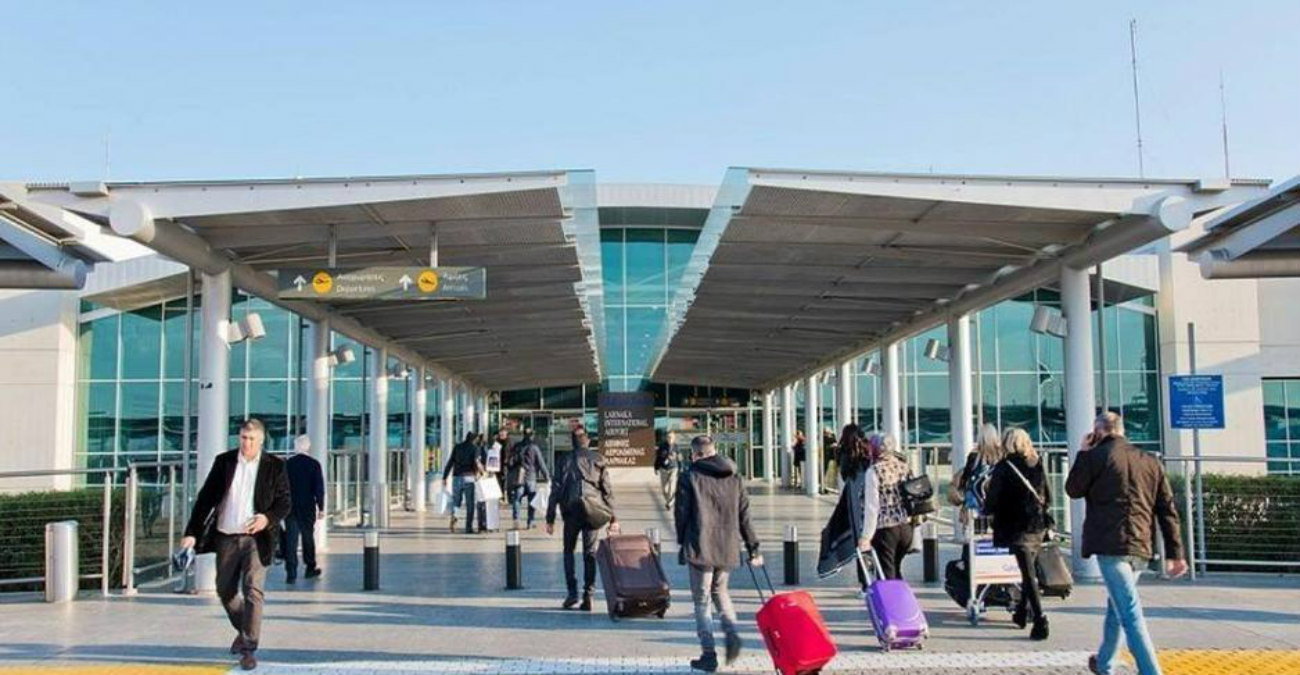 Πόσα εκατομμύρια επιβάτες διακινήθηκαν στα αεροδρόμια της Κύπρου το 2022 – Ποιο το ποσοστό σε σχέση με το 2019