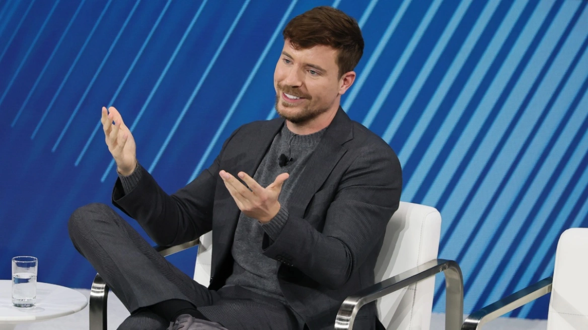 Ο ζάπλουτος MrBeast αποκάλυψε ότι... δανείζεται χρήματα: Δεν μου φτάνουν ούτε για McDonald’s