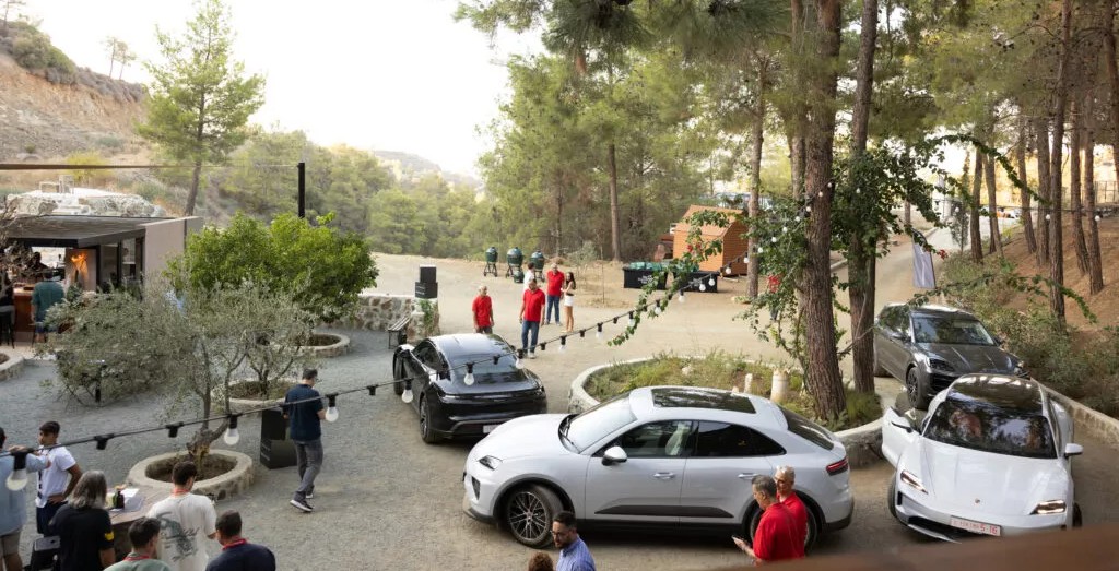 Porsche Roadshow 2025 x Big Green Egg