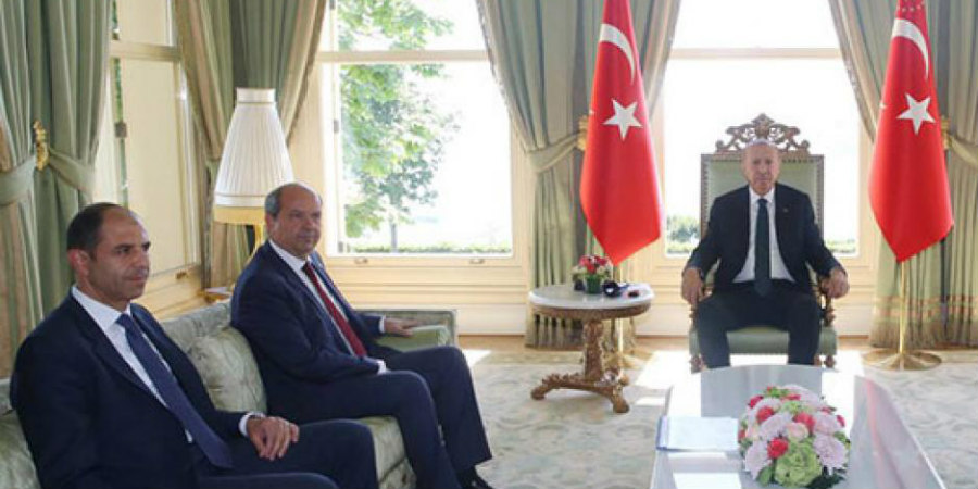 Στην Τουρκία για συνάντηση με τον Ερντογάν οι Τατάρ και Οζερσάι