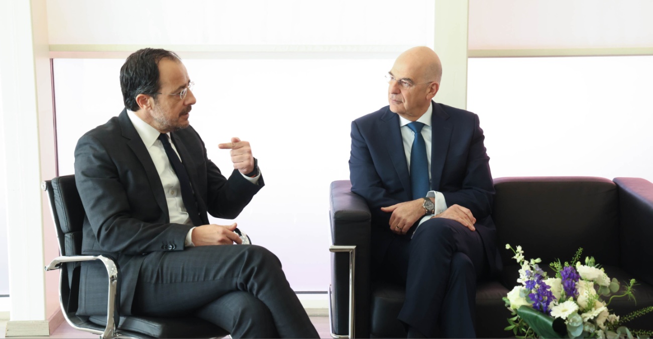DEFEA 2026: Τα εύσημα στην Κύπρο για την αμυντική της στρατηγική – Συναντήθηκε με Δένδια και Κουμπίλιους ο Πρόεδρος Χριστοδουλίδης