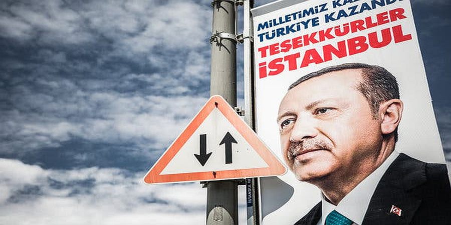 Κίνδυνος στάσης πληρωμών στην Τουρκία – Έξω φρενών το Υπουργείο Οικονομικών με την Moody’s