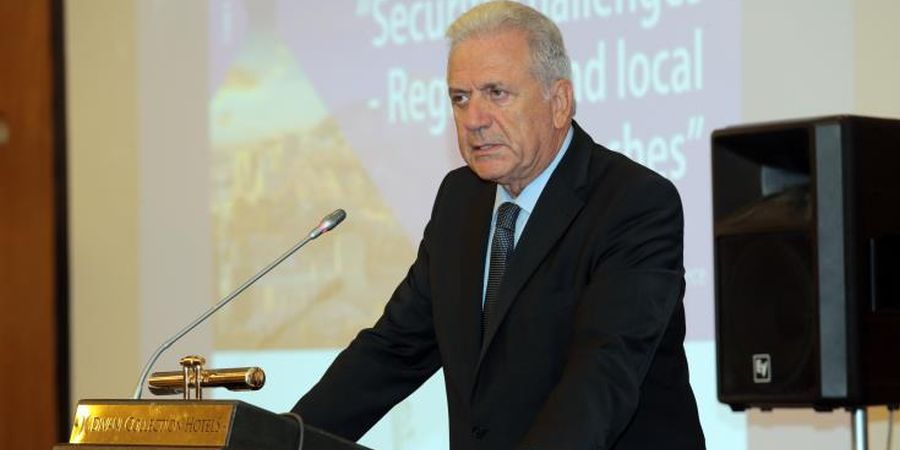 Αβραμόπουλος: «Η Ευρώπη πρέπει να προωθήσει και να ολοκληρώσει το ευρωπαϊκό εγχείρημα»