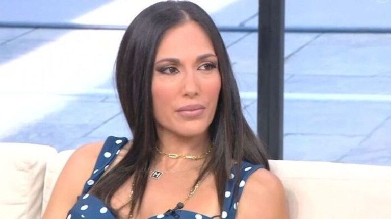 Ανθή Βούλγαρη: "Όταν σου λένε ότι έχεις κάτι στο κεφάλι και πρέπει να στο ανοίξουν..."