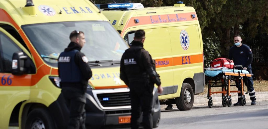 Σοκ στη Ραφήνα: 30χρονος βρέθηκε νεκρός έξω από κατάστημα - Τα πρώτα στοιχεία