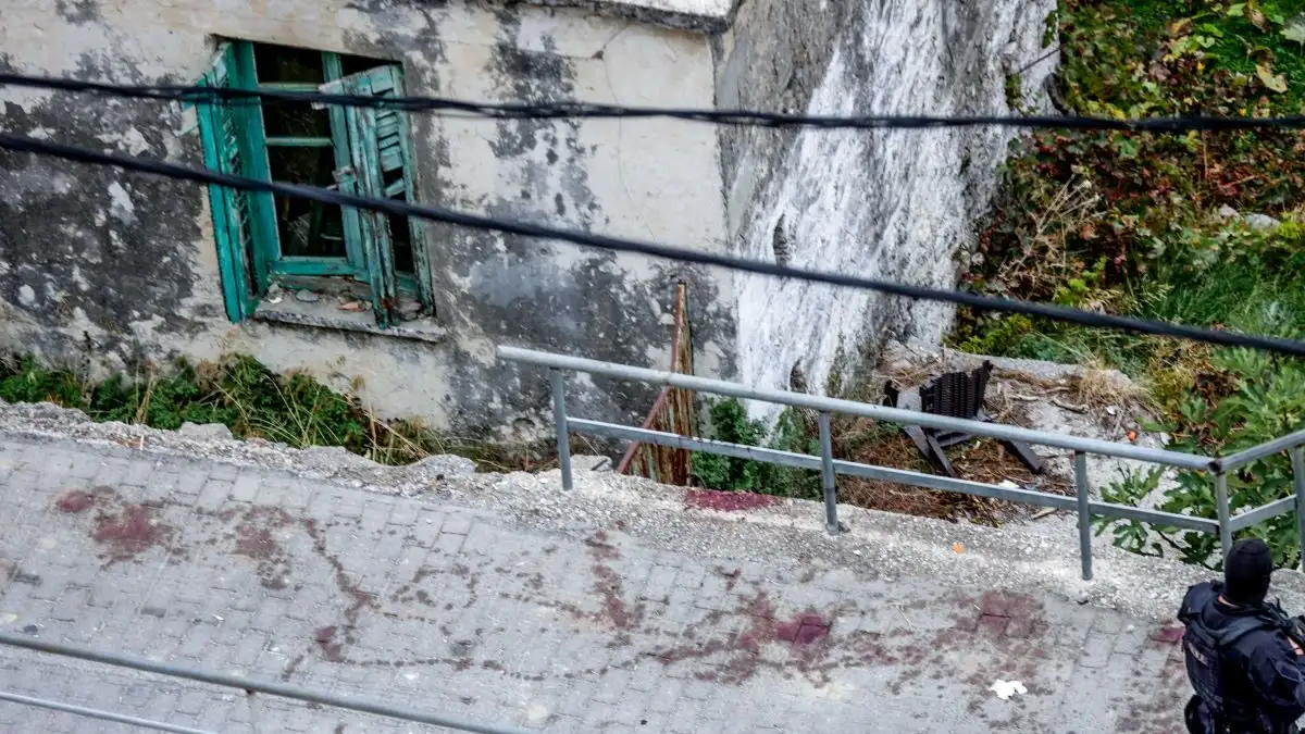 Kρήτη: Σοκάρουν οι μαρτυρίες για το αιματοκύλισμα στα Βορίζια - «Άδειασε δύο γεμιστήρες προς τον κόσμο στην πλατεία»