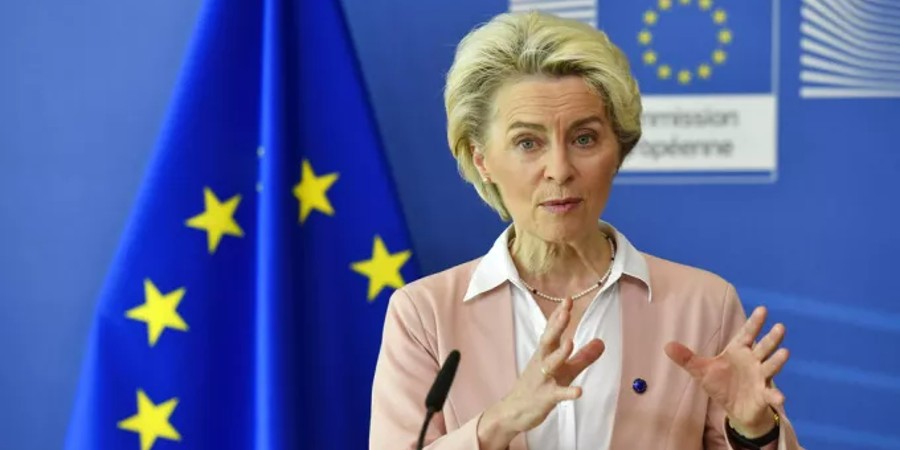 Κομισιόν: Διαψεύδει τα δημοσίευματα - Η Ούρσουλα φον ντερ Λάιεν δεν είναι υποψήφια νέα γενική γραμματέας του NATO