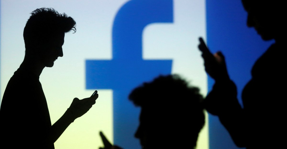 Έπεσε το Facebook – Χιλιάδες αναφορές για προβλήματα