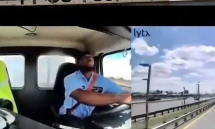 Σοκαριστικό βίντεο: Αεροσκάφος προσέκρουσε σε στύλο φωτισμού και συγκρούστηκε με φορτηγό