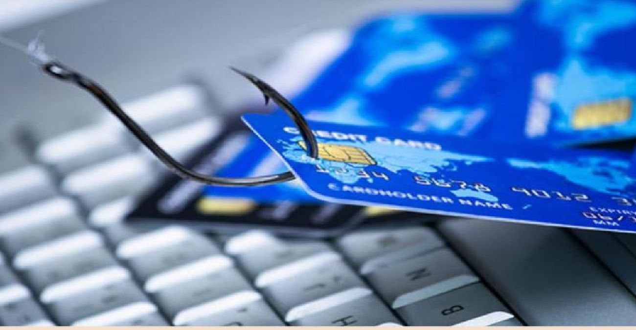 Πιστωτική κάρτα: Μέσα σε μόλις 6 δευτερόλεπτα μπορούν να κλέψουν το PIN σας – Τα 3 βήματα και τι να προσέξετε