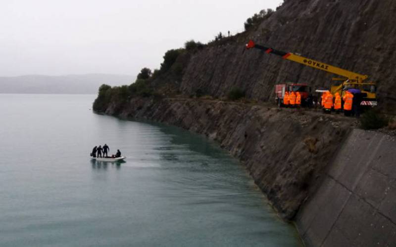 Τραγωδία στο Αγρίνιο: Βρέθηκε νεκρή στον πάτο της λίμνης η 35χρονη αγνοούμενη