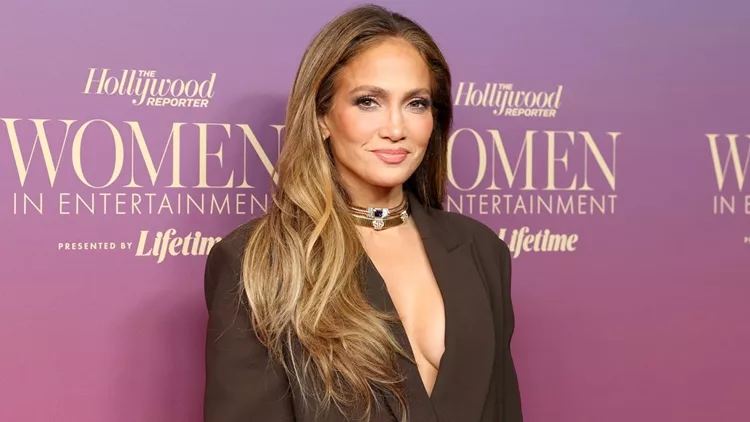 Jennifer Lopez: Το αγενές στιγμιότυπο στο κόκκινο χαλί που έγινε viral