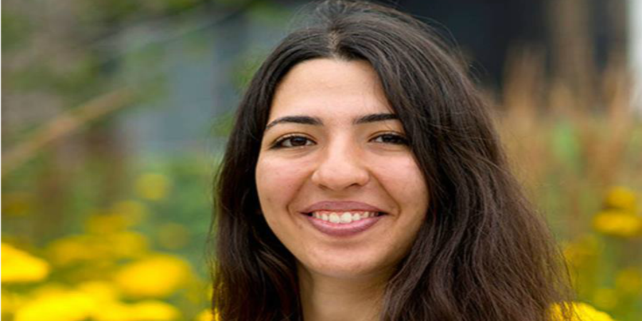 Στην Κύπρια Ελένη Κουρέα απονεμήθηκε βρετανικό βραβείο για νεαρούς δημοσιογράφους