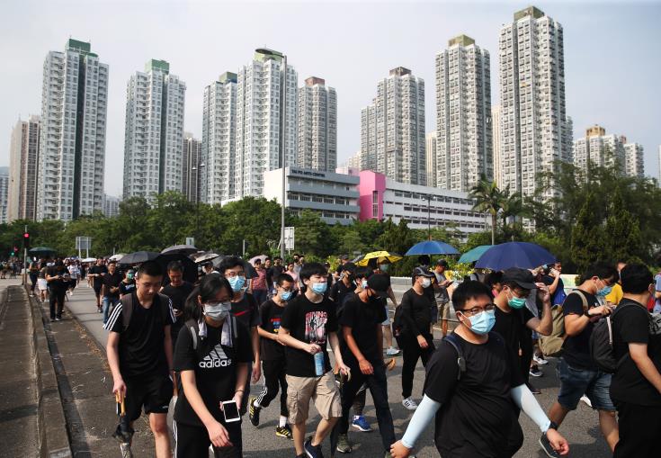 Το Πεκίνο ζήτησε από το Λονδίνο να σταματήσει τις 'παρεμβάσεις' του στο Χονγκ Κονγκ 
