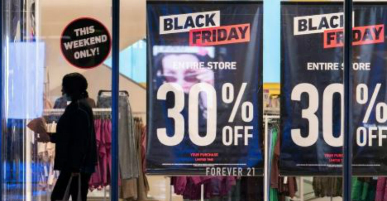 Black Friday 2024: Πότε και πώς ξεκίνησε το φαινόμενο της «Μαύρης Παρασκευής» – Οι διάφορες εκδοχές