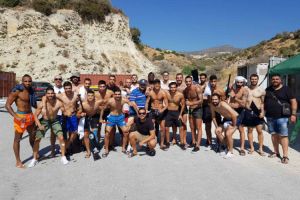 Οι ποδοσφαιριστές της Κυπριακής ομάδας που έδειξαν τις ικανότητες τους στο… Dragon Boat (ΒΙΝΤΕΟ-ΦΩΤΟΓΡΑΦΙΕΣ)