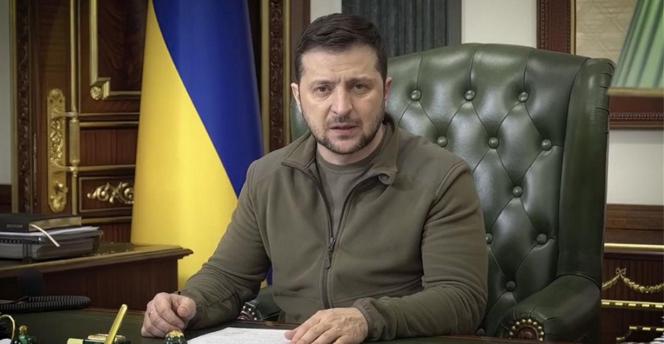 Ζελένσκι: Καλεί το ΝΑΤΟ να εντάξει την Ουκρανία στους κόλπους του
