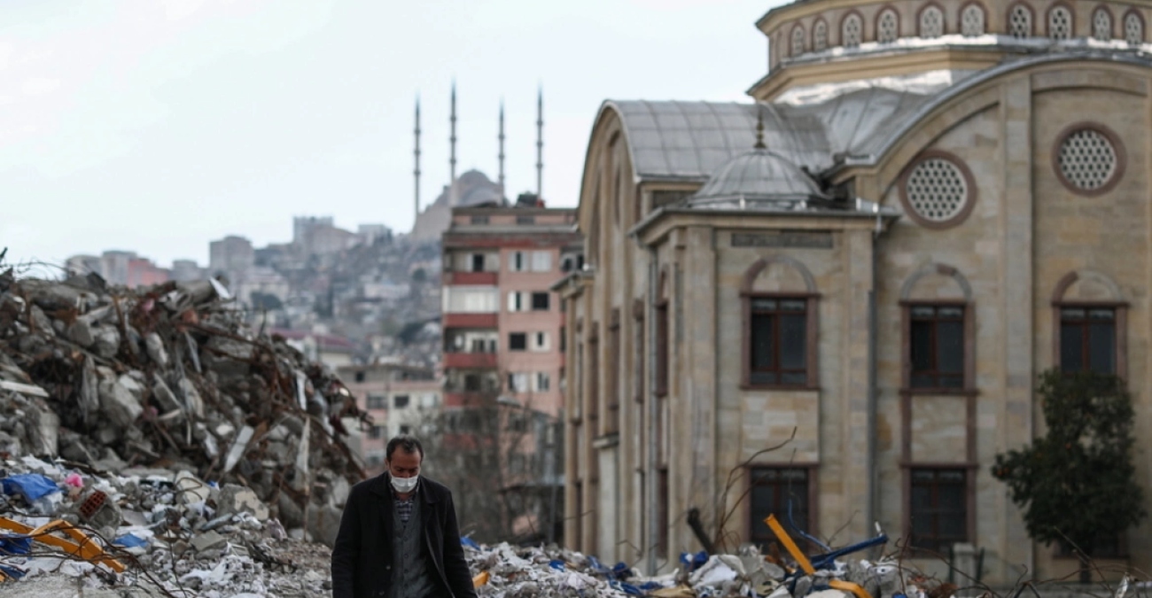 Πάνω από 130.000 σεισμόπληκτοι στην Τουρκία θα ψηφίσουν μακριά από τις πόλεις που χτυπήθηκαν από τους σεισμούς
