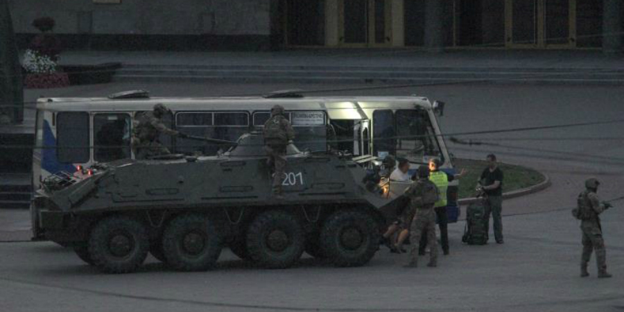 ΟΥΚΡΑΝΙΑ: Με την απελευθέρωση 13 ομήρων και τη σύλληψη του δράστη έληξε ομηρεία στο Λουτσκ