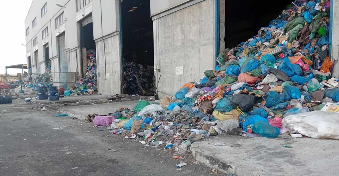 Συναγερμός στη Λεμεσό - Εντοπίστηκε πιστόλι στα σκουπίδια της ΟΕΔΑ Πεντακώμου