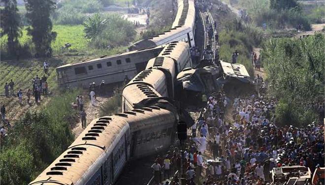 ΑΙΓΥΠΤΟΣ: Τουλάχιστον 16 οι νεκροί από τη σύγκρουση τρένων