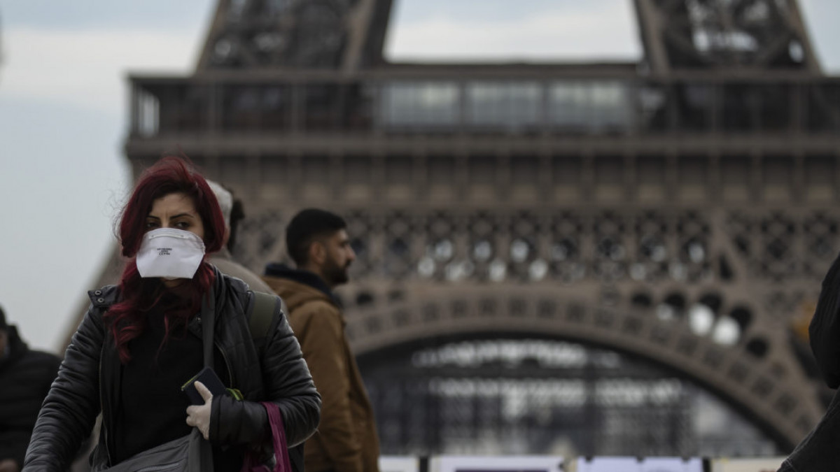 Συναγερμός στη Γαλλία: Σχεδόν 1.400 νέα κρούσματα, ρεκόρ τον τελευταίο μήνα  