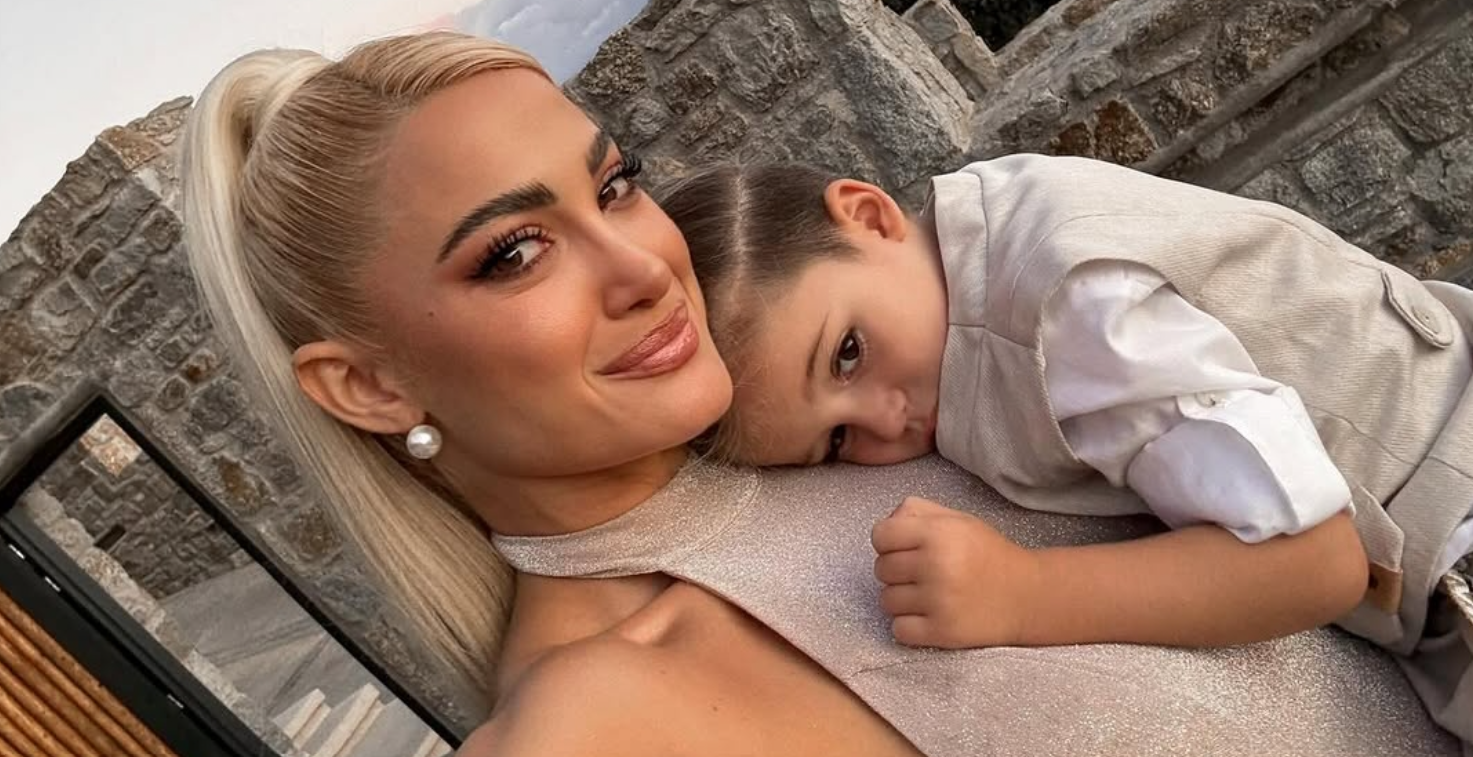 Ιωάννα Τούνη: Απόδραση στο εξωτερικό με τον μικρό Πάρη - Ο προορισμός που επέλεξαν - Φωτογραφίες