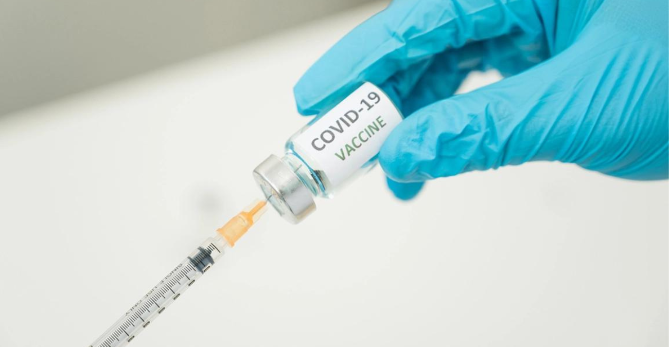 Αποκάλυψη από το Politico: Πάνω από 200 εκατ. δόσεις εμβολίων κορωνοϊού με αξία 4 δισ. πετάχτηκαν στα σκουπίδια